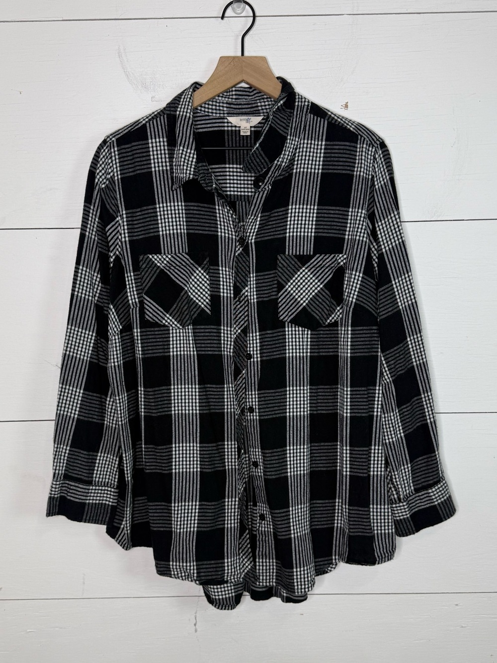 Terra & Sky • Black White Plaid Button-Up Shirt Size 1XL